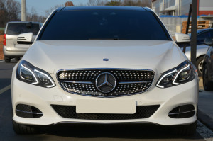 Grila Centrala compatibil cu Mercedes E-Class W212 S212 Facelift 2013-2016 - Img 7