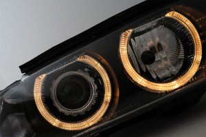 Faruri Xenon Angel Eyes compatibil cu BMW Seria 5 E39 Sedan Touring 1995-2003 Negru - Img 3