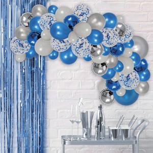 Set Decorare Petrecere cu Baloane Bleu Argintii Albe - 70buc