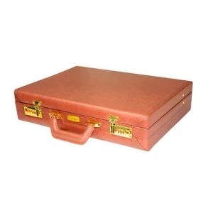 Set de tacamuri ptr 12 pers cu finisaj in oglinda 72 piese SILVER - Img 3