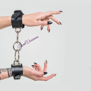 Set catuse piele naturala cu sistem inchidere inele