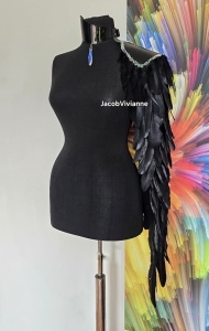 Accesoriu pentru Umăr cu Pene Naturale și Cristale – Aripă Statement Handmade pentru corset plastic | Jacob Vivianne - Img 5