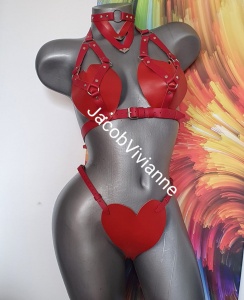 Set sutien inima si chilot piele naturala