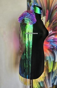 Accesoriu pentru Umăr Holografic Tip Solzi Sirenă cu Franjuri și Choker cu Cristal- Statement Handmade pentru corset plastic | Jacob Vivianne - Img 4
