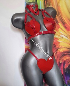 Set sutien inima si chilot piele naturala