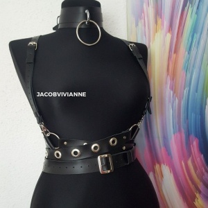 Ham bust piele naturala accesorizata