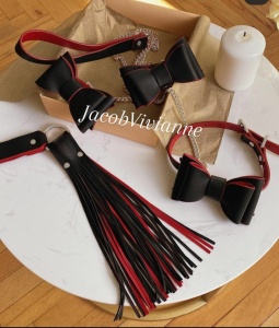 Set catuse piele naturala cu fundita si lant