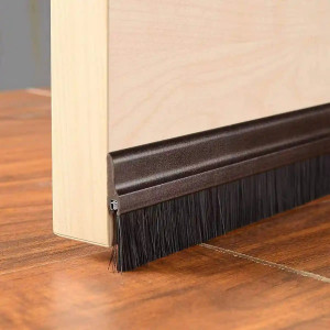 Perie adeziva pentru etansare usa, maro, 100 cm x 3,7 cm