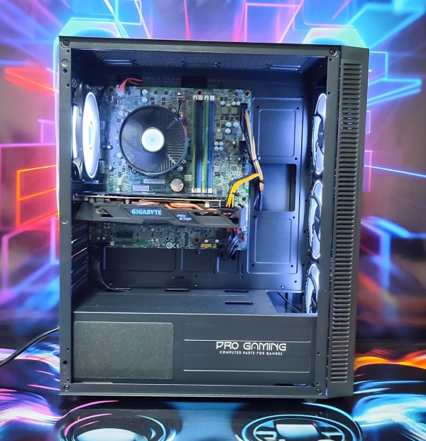 Calculator Gaming Intel Xeon E3-1230 v6 (mai bun ca i7 6700) 16GB DDR4, SSD 256GB + 500GB HDD, video GIGABYTE Radeon RX 570 Gaming 4GB GDDR5 256bit, telecomanda ARGB - Img 3