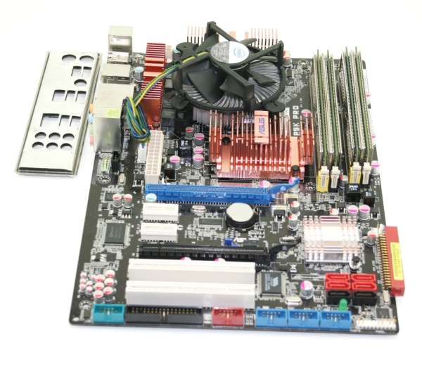 Scheda Madre ASUS P5B Deluxe Con CPU Intel Core2 Duo E8500 E 4GB RAM – Testata E Funzionante
