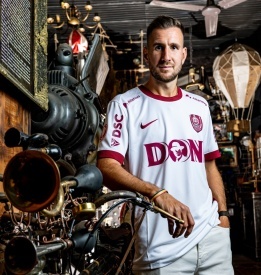 Tricou oficial CFR Cluj - Nike alb - 2026-2027 + emblema oficiala de Superliga