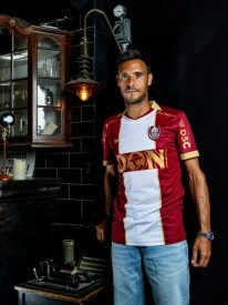 Tricou oficial CFR Cluj - Nike visiniu - 2026-2027 + emblema oficiala de Superliga
