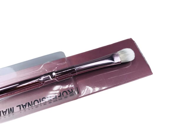 Pensula fard de ochi Wet N Wild - 3 | YEO