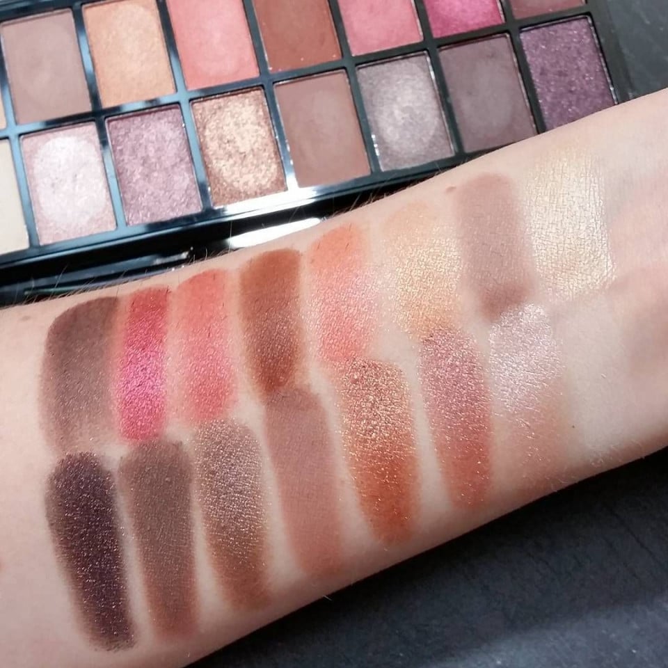 Paleta farduri pleoape Makeup Revolution New-Trals vs Neutrals - 2 | YEO