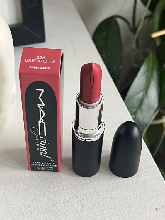 Ruj de Buze Hidratant, MAC, MACximal Sleek Satin, 826 Brick-O-La, 3.5 g