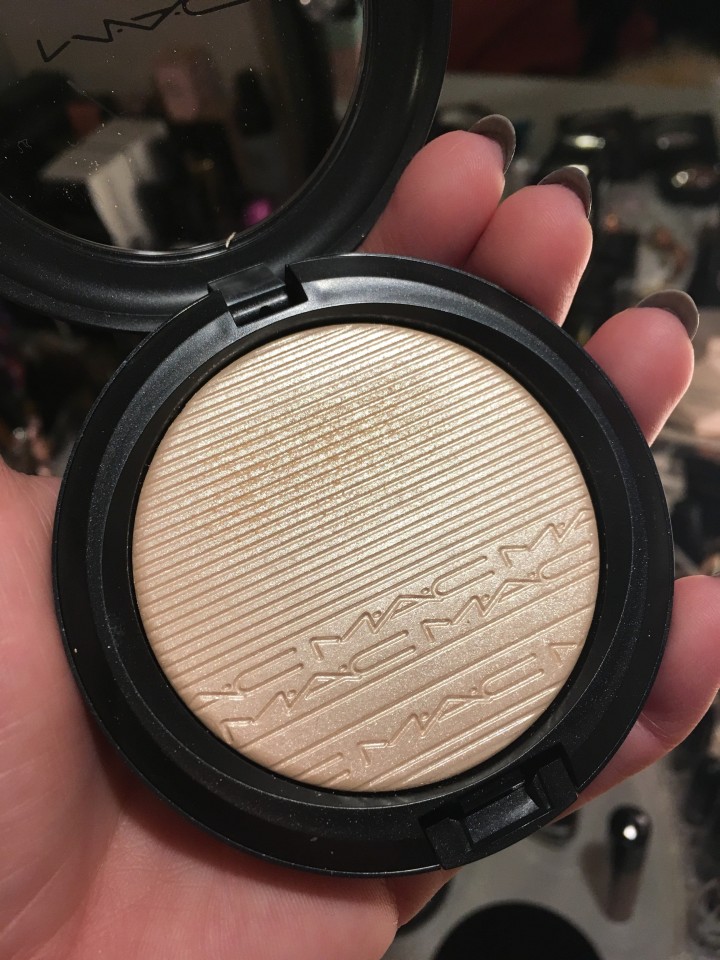 Pudra iluminatoare MAC Extra Dimension Skinfinish Lumiere Nuanta Double Gleam - 1 | YEO
