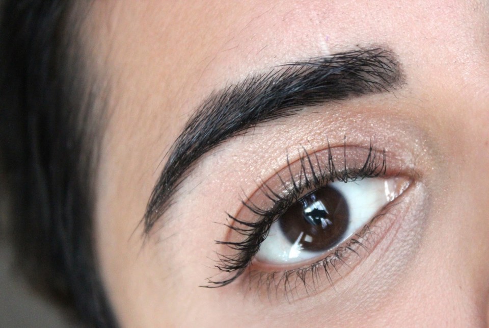 Mascara Loreal Volume Million Lashes Waterproof Nuanta Negru - 3 | YEO