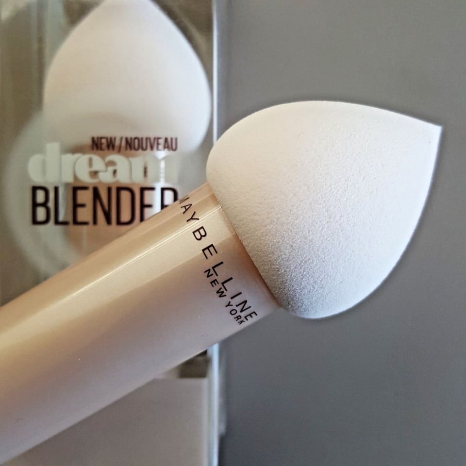 Burete aplicare fond de ten Maybelline Dream Blender Foundation Blending Sponge - 2 | YEO