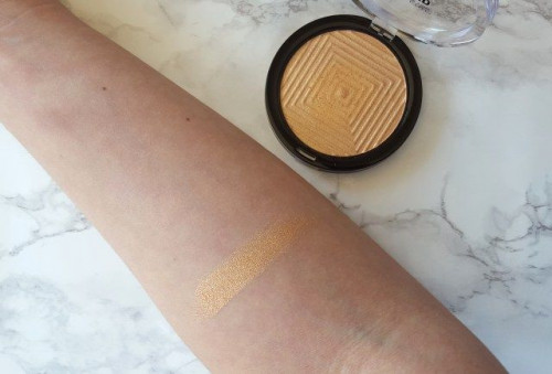 Pudra iluminatoare Maybelline Master Chrome Extreme, Nuanta 500 Sparkling Citrine - Img 3