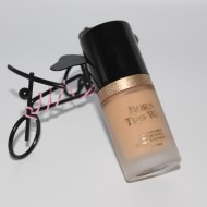 Fond de ten Too Faced Born This Way Nuanta Natural Beige