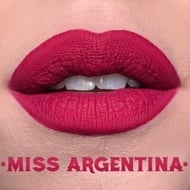 Ruj rezistent mat Kat Von D Nuanta Miss Argentina