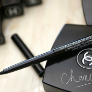 Creion de ochi dermatograf rezistent Chanel Le stylo Waterproof Negru