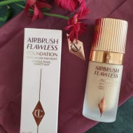 Fond de ten Charlotte Tilbury Airbrush Flawless Foundation 5 Neutral