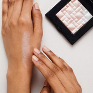 Pudra iluminatoare Bobbi Brown Highlighting Powder Pink Glow