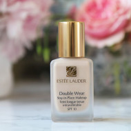Fond de ten Estee Lauder Double Wear Stay-in-Place 1N0 Porcelain, Formula Noua