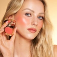 Fard de Obraz Cremos, Charlotte Tilbury, Island Glow Blush Tint, Beach Peach Glow, 2.5 g