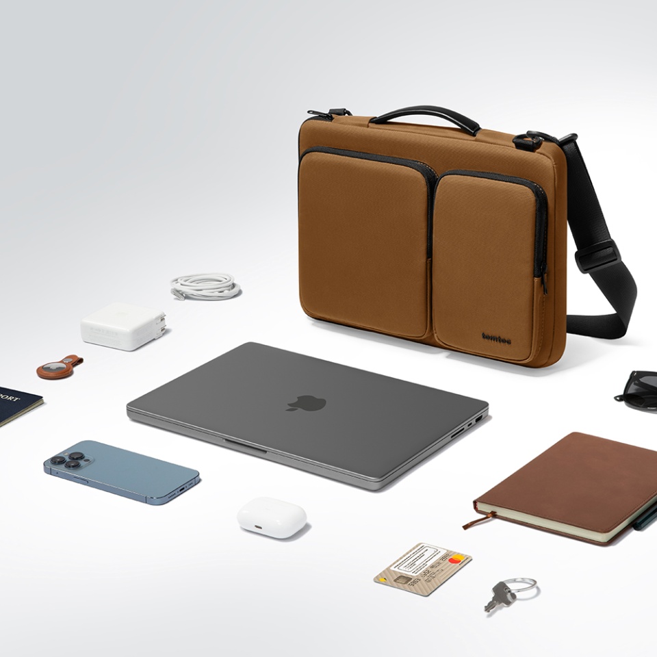 Geantă Laptop pentru Dispozitive de 13 inch, Curea de Umăr și Buzunar Mic Carduri, Tomtoc Defender Briefcase (A42) - Maro - 3 | YEO