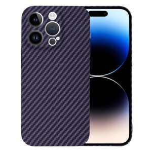 Husa pentru iPhone 14 Pro, Finisaj Premium cu Textura de Carbon, Design Elegant, SKDR CarbonFlex - Mov