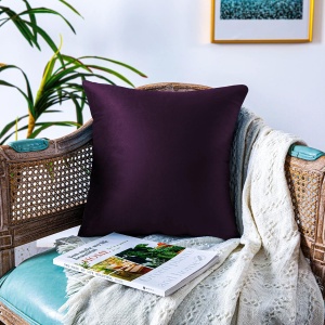 Set 2 fete de perne decorative, 45x45 cm, catifea, FARFALLAROSSA, Violet - Img 4