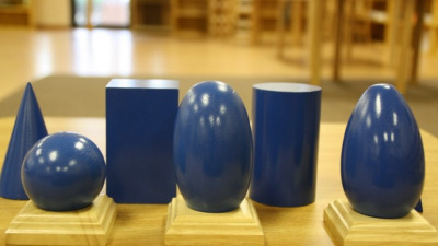 Metoda Montessori: Ghidul Tău de Activități Educaționale