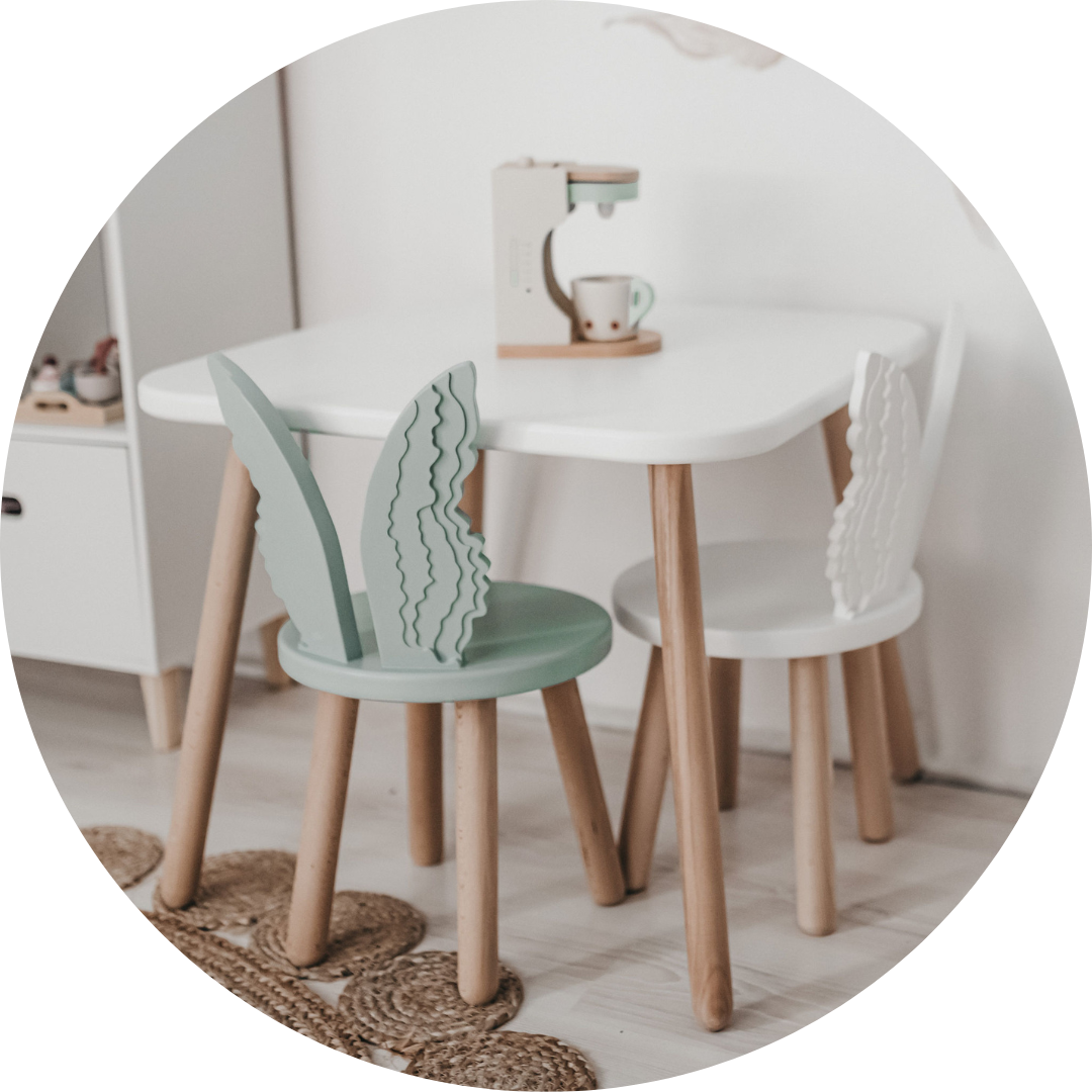 Set masuta cu scaunele ingeras