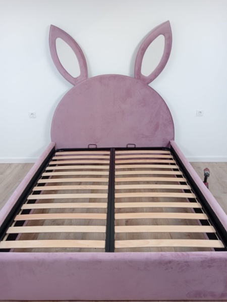 Pat copii tapitat premium din catifea bunny roz