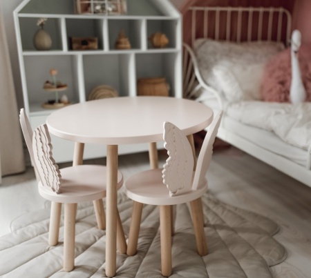 Set-masuta-rotunda-roz-si-2-scaunele-ingeras-roz