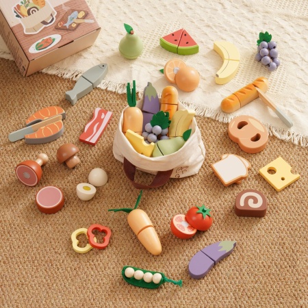 Set joaca taierea alimentelor din lemn 4 in 1