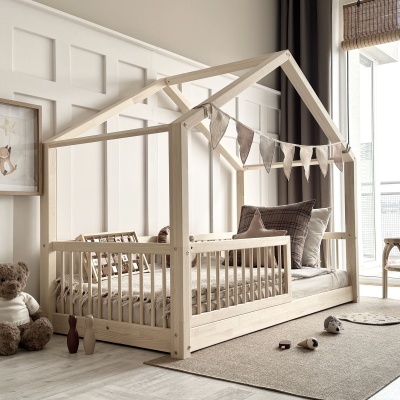 Pat Montessori tip casuta Little Nest