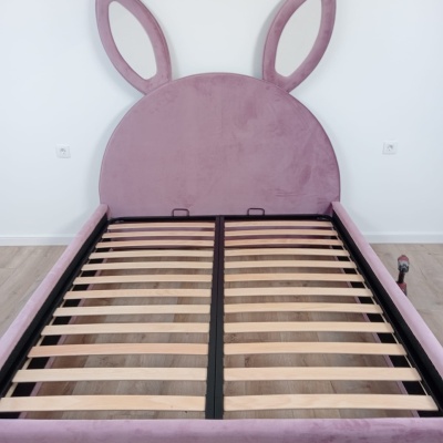 Pat copii tapitat premium din catifea bunny roz
