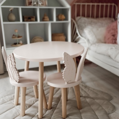 Set-masuta-rotunda-roz-si-2-scaunele-ingeras-roz
