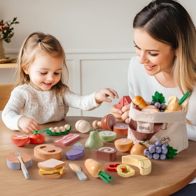 Set joaca taierea alimentelor din lemn 4 in 1