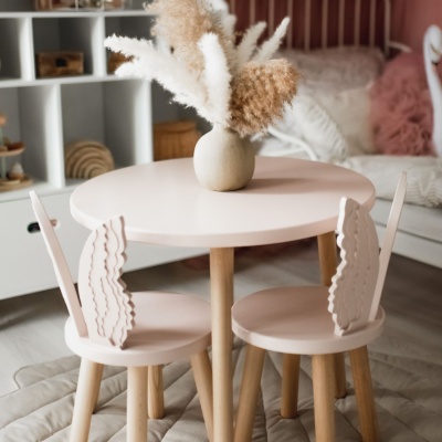 Set-masuta-rotunda-roz-si-2-scaunele-ingeras-roz