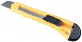 CUTTER PLASTIC 18MM