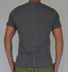 TRICOU DE BĂRBAT ALBASTRU CU ALBIRE PE CUSĂTURI ȘI FRUNZĂ GREY OIL DYE - Img 2