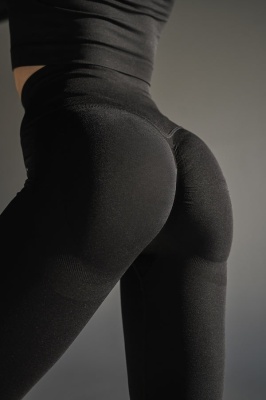 Set Negru din Două Piese cu Top și Colanți, Design Seamless, Efect Push-up Evidențierea Siluetei, Inclusiv Bluza cu Mâneci Lungi - Img 2