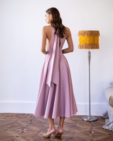 Rochie midi roz Monroe cu panglici lungi fluide care se pierd în cloș