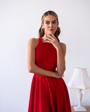 Rochie midi roșie Monroe cu plastron și cloș unite prin brâu minimalist