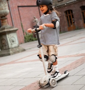 Highwaykick 3S Led Ash - Scoot and ride trotinet za decu i odrasle - Img 3