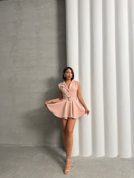 Salopeta scurta stil rochie cu accesoriu curea